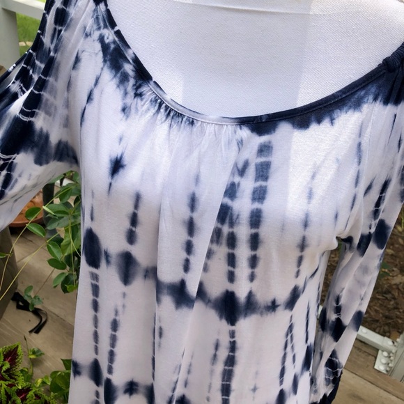 Tie Dye Cold Shoulder L Navy & White Top - Picture 2 of 8